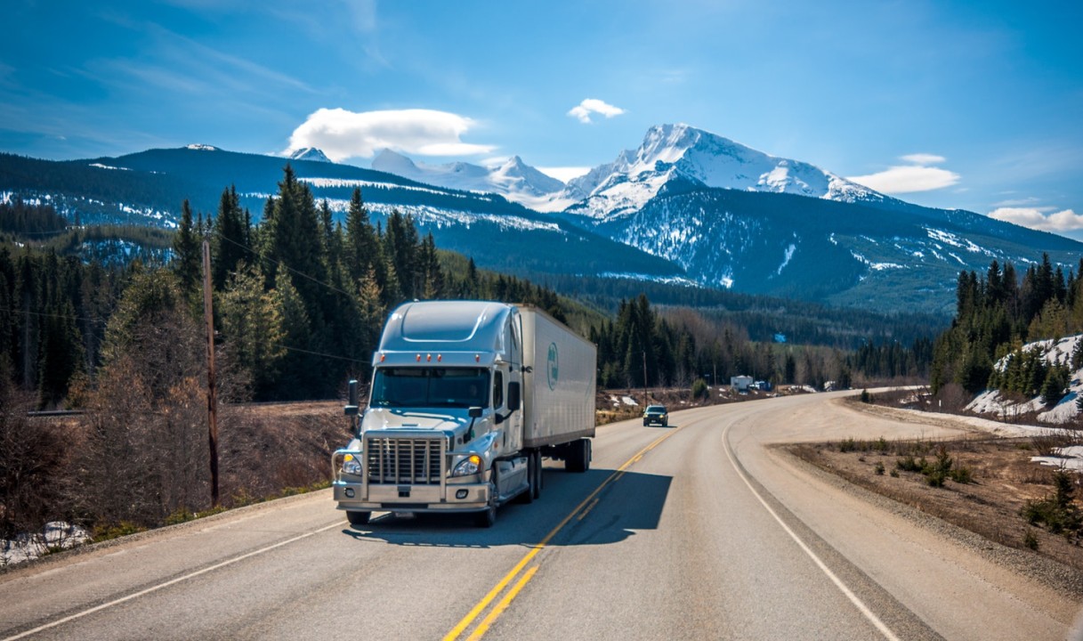 10 Reasons Why a Career in Truck Driving is in High Demand in Canada